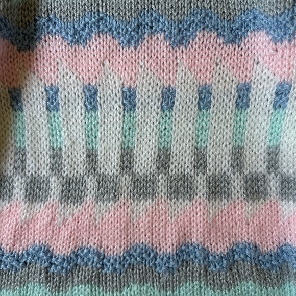 Vintage Chorus Line Pastel Pullover Sweater Large - Picture 4 of 4